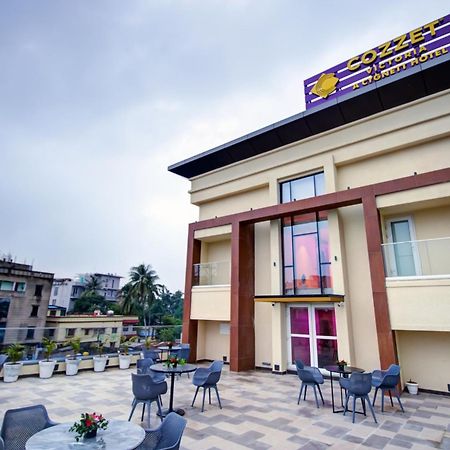 Cozzet Victoria Hotel Bhubaneswar Esterno foto