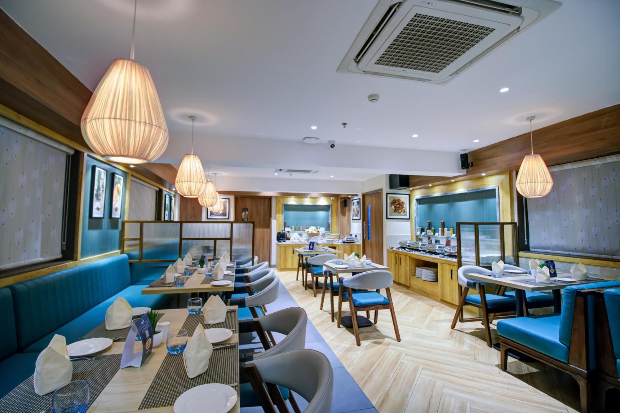 Cozzet Victoria Hotel Bhubaneswar Esterno foto