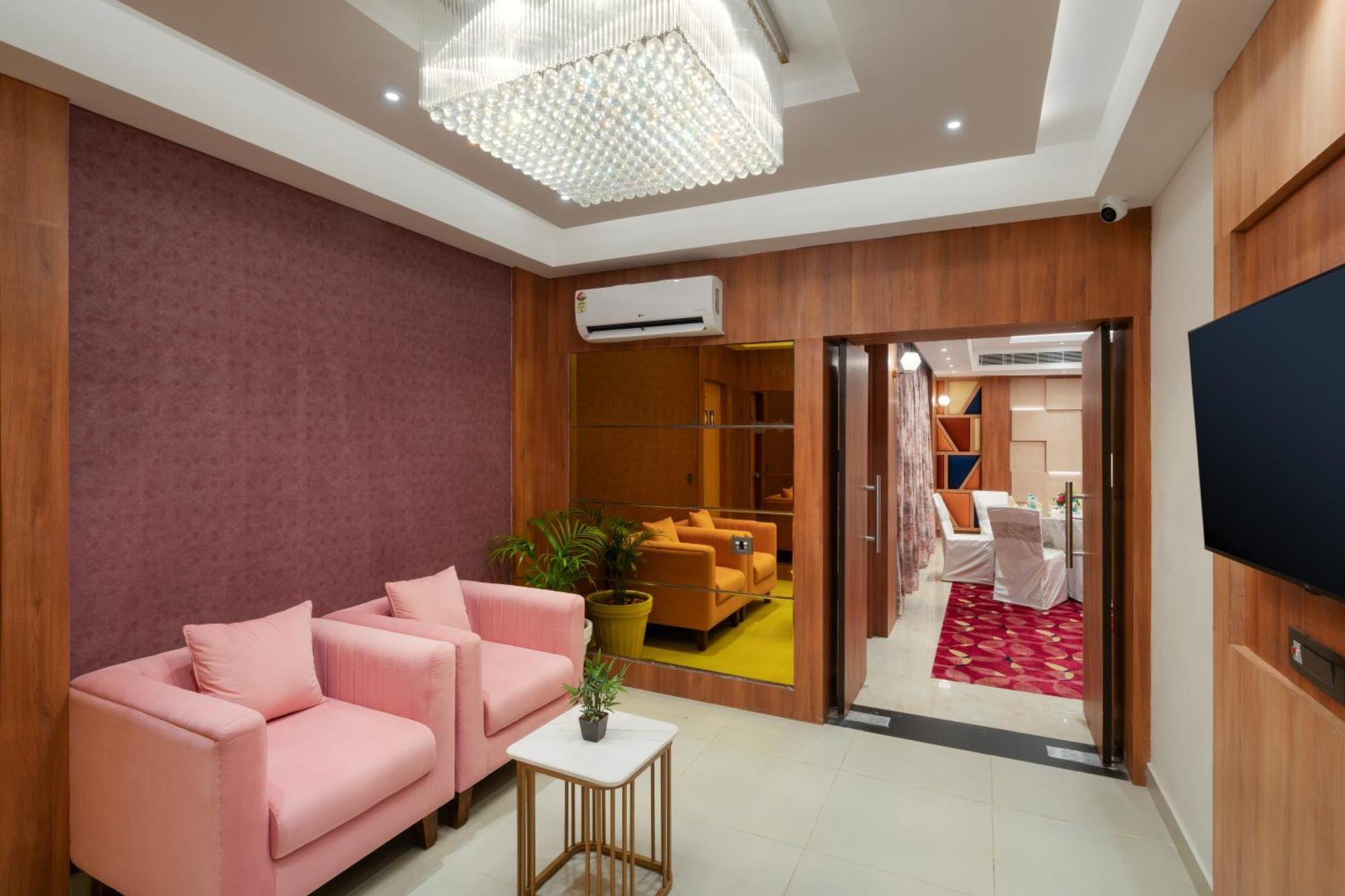 Cozzet Victoria Hotel Bhubaneswar Esterno foto